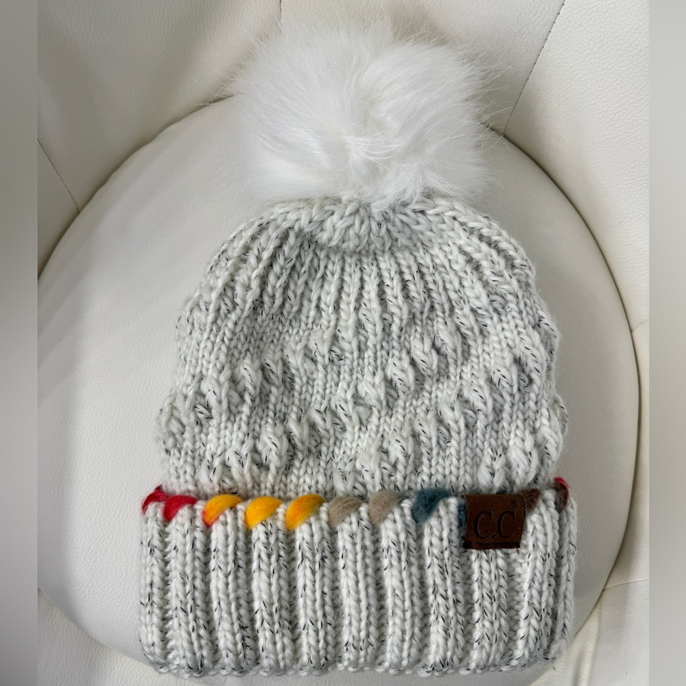 Cozy Chunky Knit Beanie Hat with Pom - Heather Gray and Multicolor Rainbow NWOT